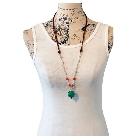 BOHO Handcrafted Necklace with turquoise pendant and leather and bead chain - Picture 3 of 8